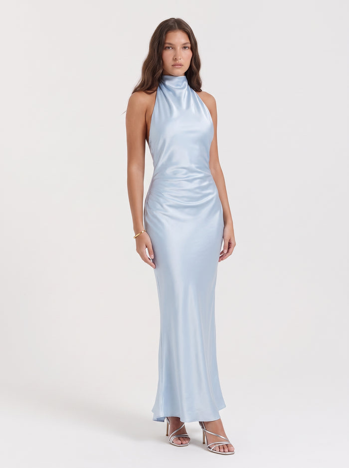 ROBE LONGUE EN SATIN À COL MONTANT ET DOS NU